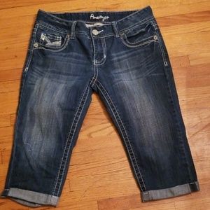 Women's Amethyst  capris Size 11